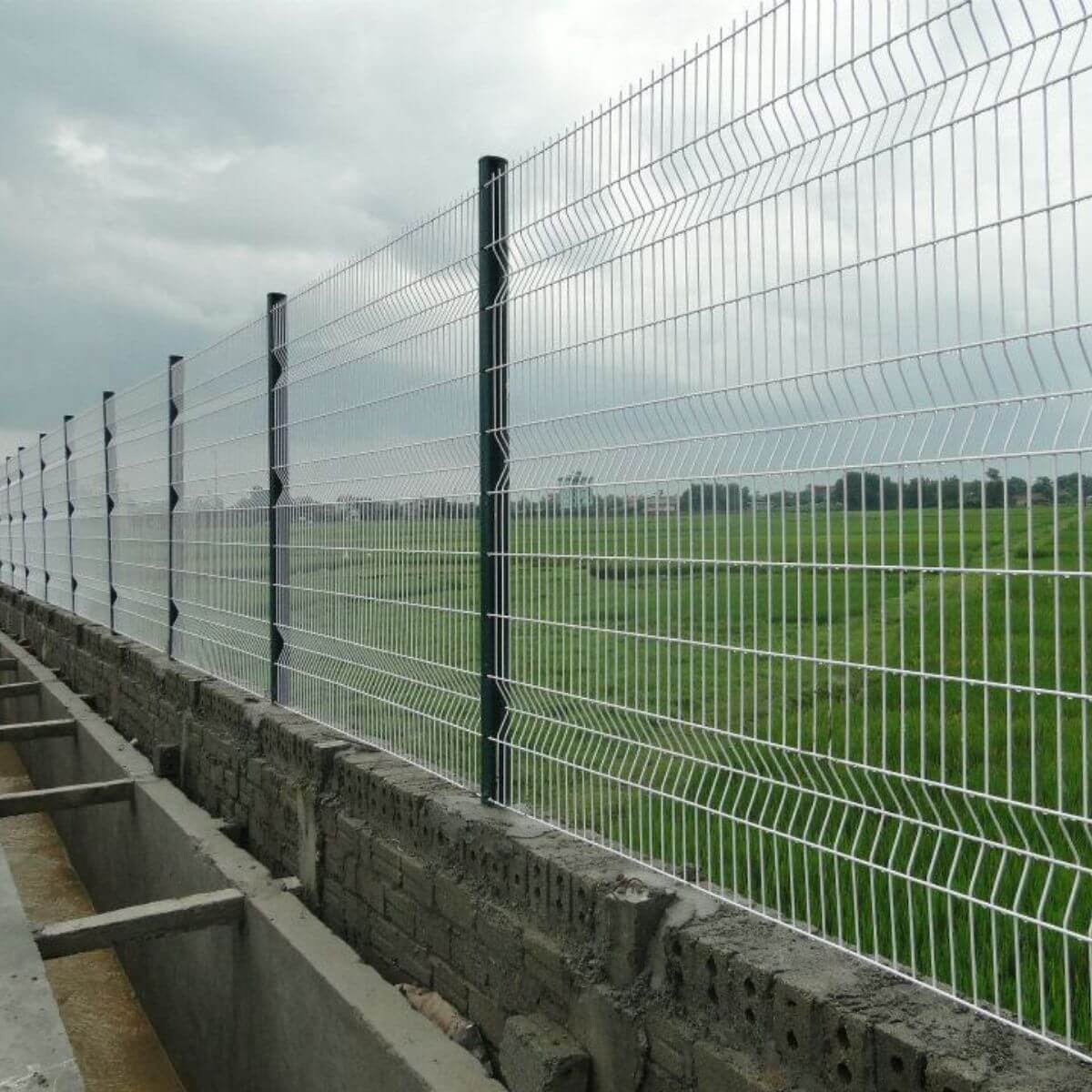 Hàng rào lưới thép
